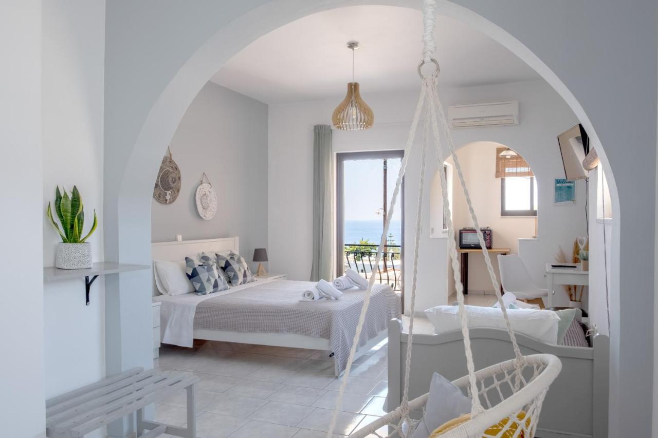 Pefkides Aegina Boutique Apartments Agia Marina  Экстерьер фото