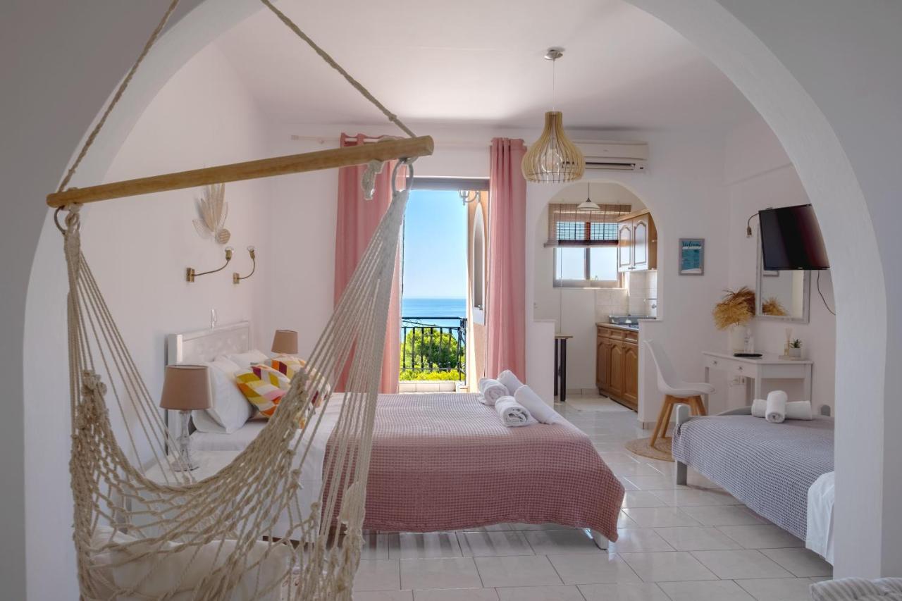 Pefkides Aegina Boutique Apartments Agia Marina  Экстерьер фото