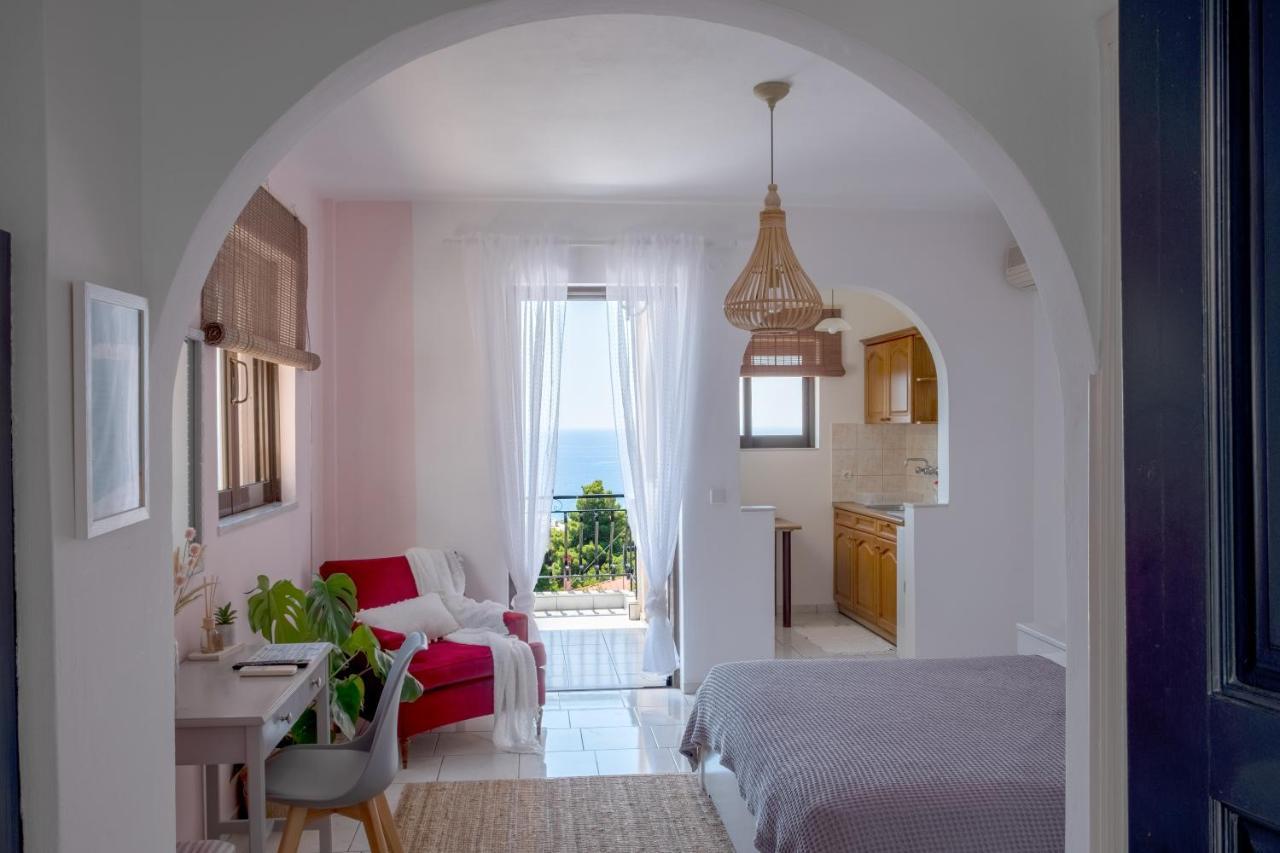 Pefkides Aegina Boutique Apartments Agia Marina  Экстерьер фото