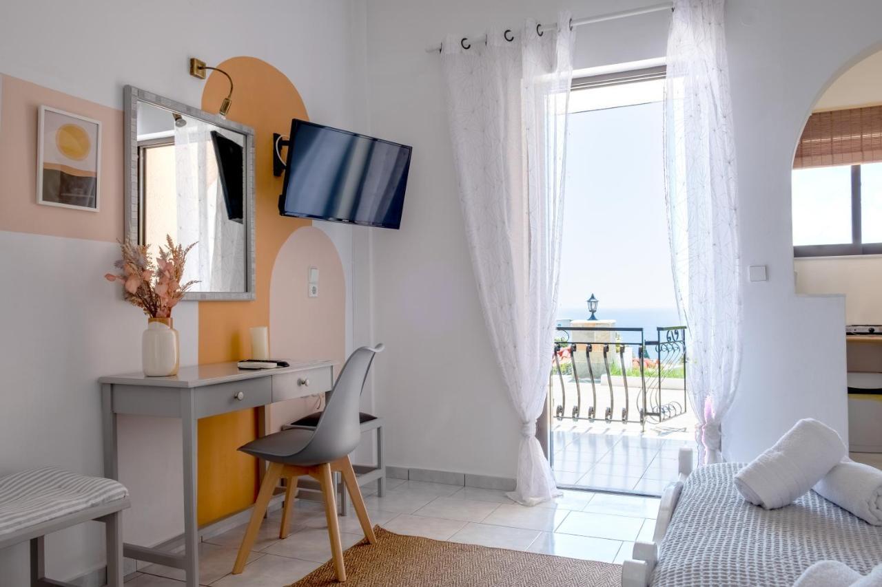 Pefkides Aegina Boutique Apartments Agia Marina  Экстерьер фото